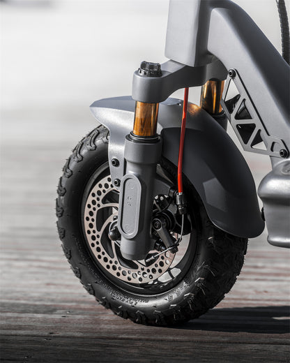 CUNFON RZ800 electric scooter front wheel and adjustable front fork suspension component detail.